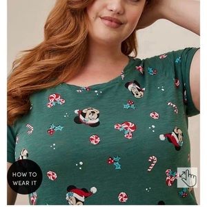 NWT Torrid 3X Disney Mickey Holiday Tunic Tee